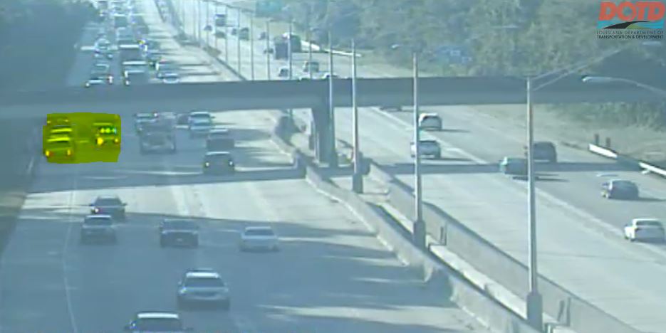 Multiple car accident closes lane on I-10 WB