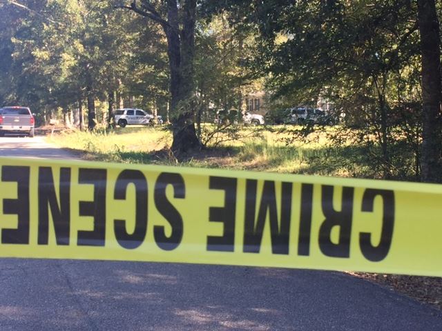 Central street closed by sheriff's deputies