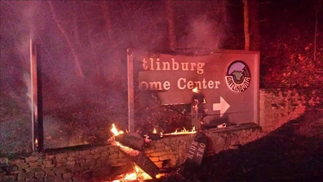 Deadly, destructive wildfires ravage Tennessee tourism town