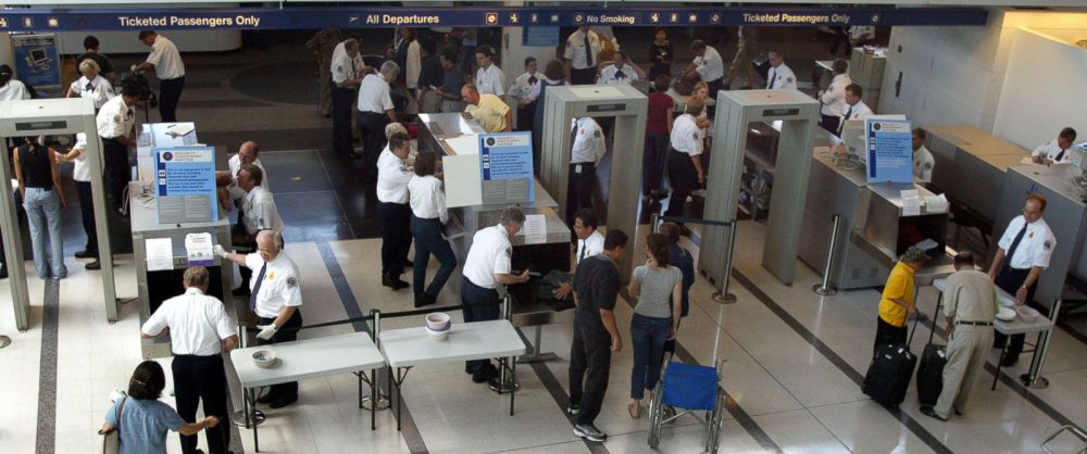 Workers at O'Hare airport expected to strike over wages