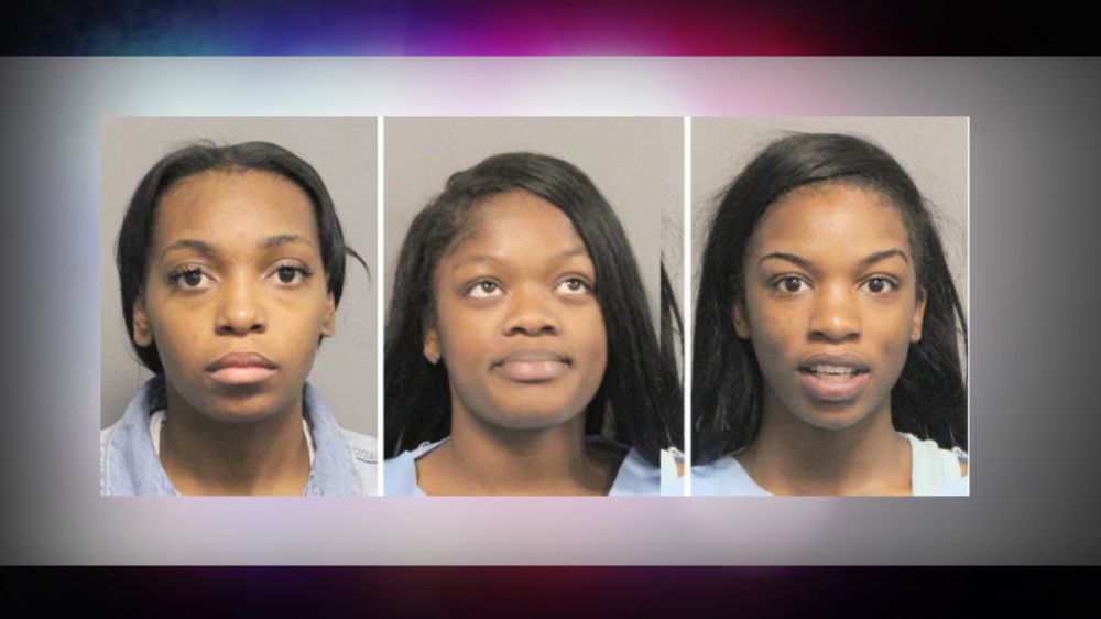 Managers hurt trying to stop Halloween costume bandits