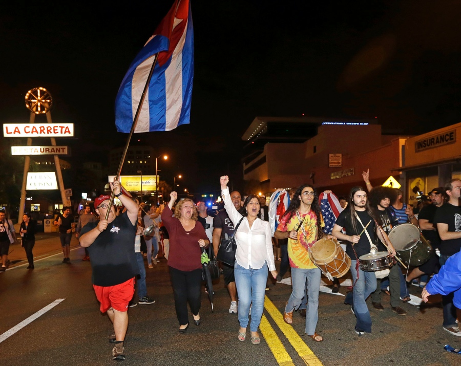 Celebration, sorrow mingle after death of Fidel Castro