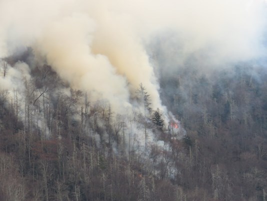 Troops to help as wildfires spread in Smokies