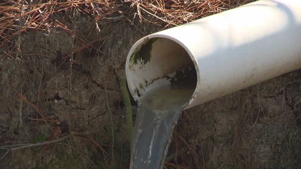 Sewage smell permeates Denham Springs neighborhood
