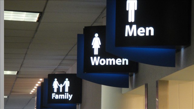 Oklahoma may require restroom signs in anti-abortion effort