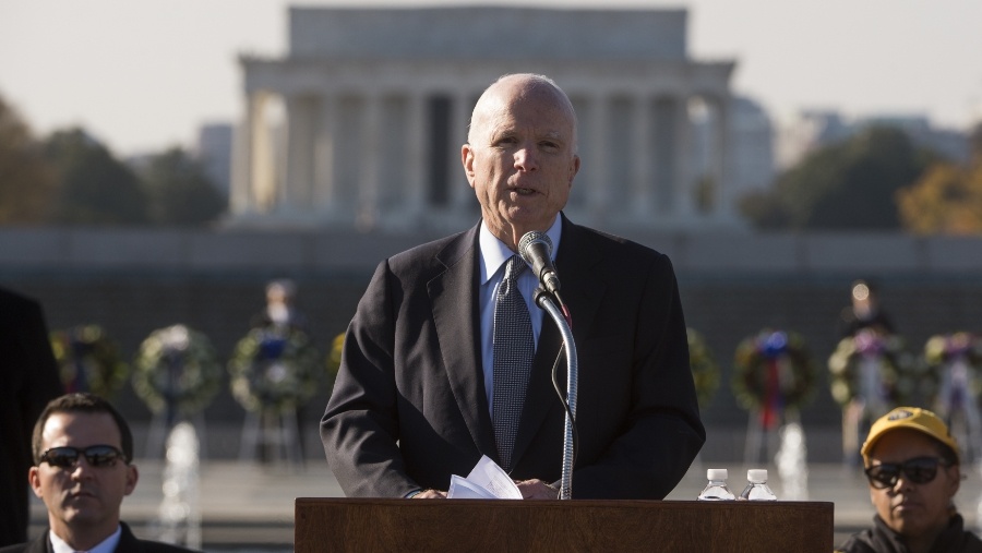 GOP senators join Dems to condemn Russian political hacking