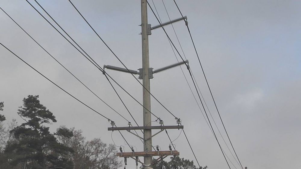 Electric company building on property, man wants it to stop