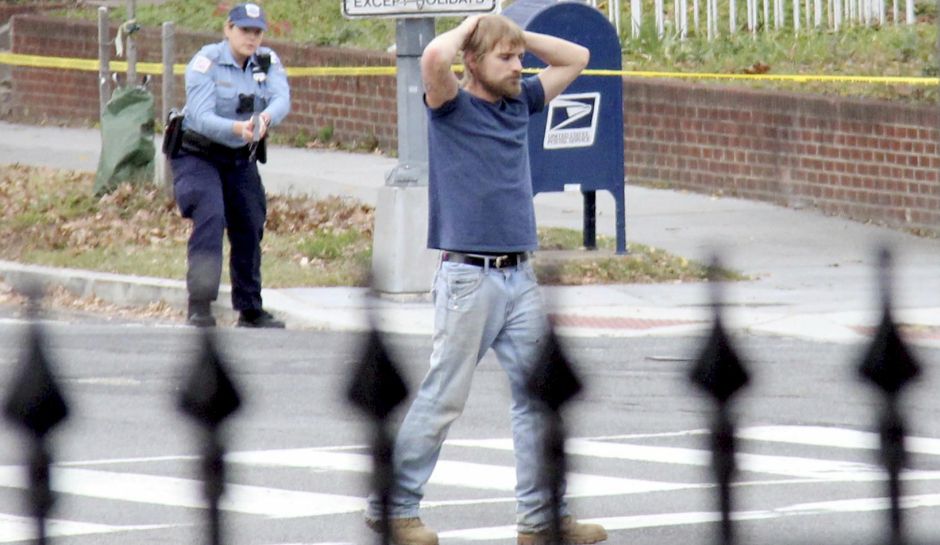 Aimless pizza shop gunman latched onto internet, religion