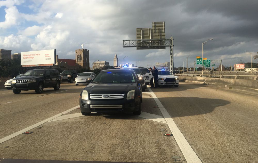Left lane of I-110 reopened following closure due to police activity