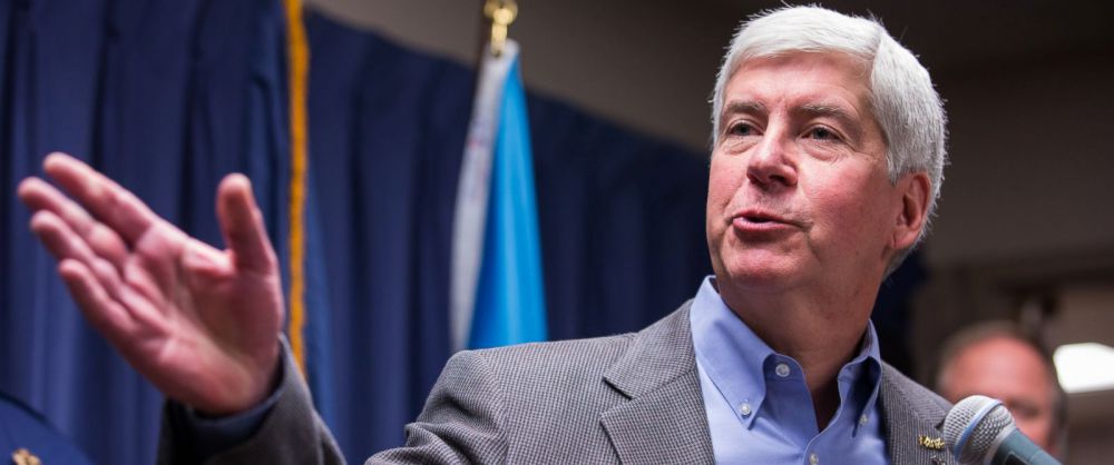 Michigan governor doesn't expect to be charged over Flint water