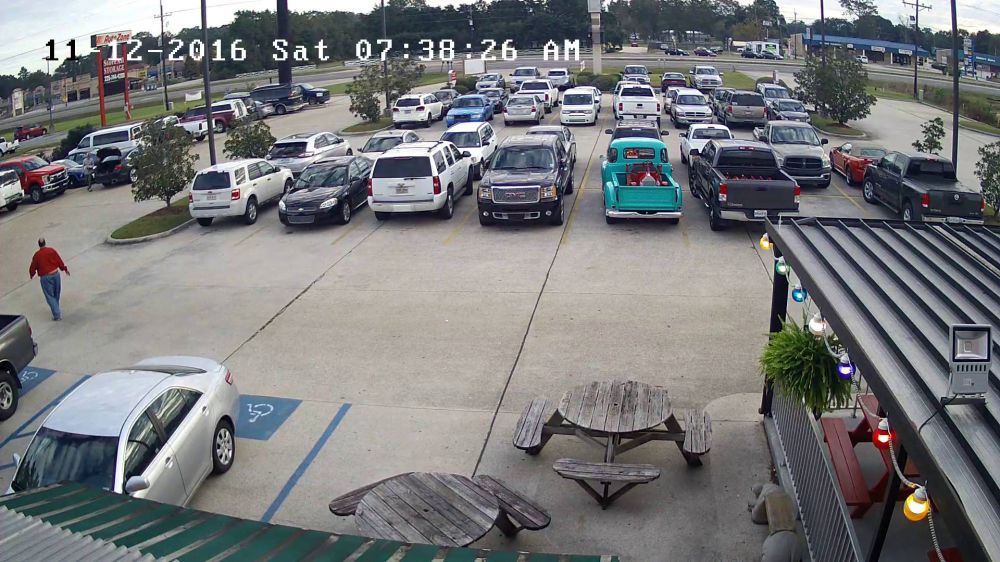 Man wanted for stealing power tools from bed of truck parked at restaurant