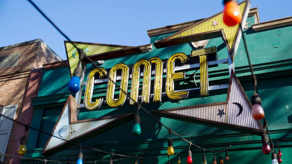 Pizza restaurant reopens after fake news assault