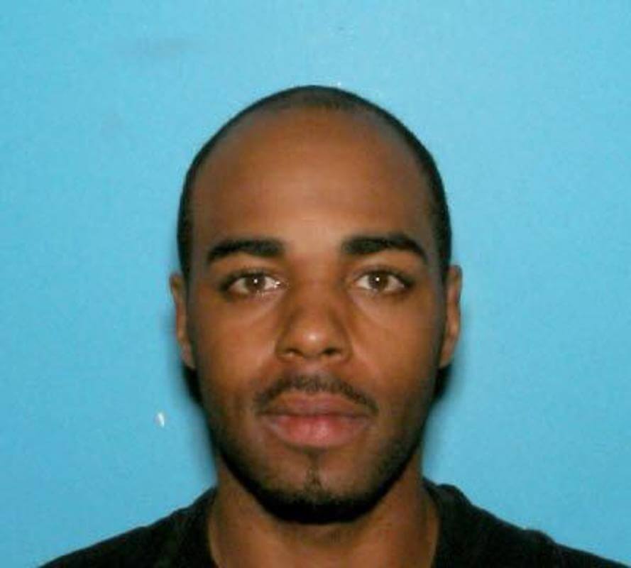 Round-the-clock federal manhunt underway for escaped inmate