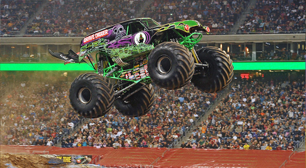 'Grave Digger' driver hurt in crash at monster truck rally