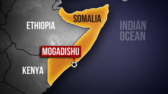 2 blasts reported outside airport in Somalia's capital