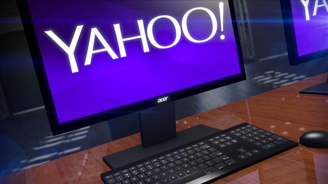 Yahoo deletes tweet that included racial slur