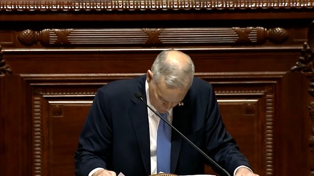 Minnesota governor eyes fast return to work after collapse