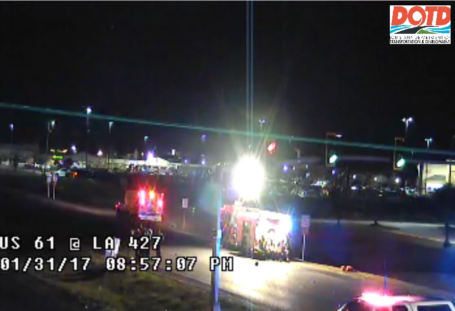 Wreck closes Airline Highway in Ascension Tuesday night