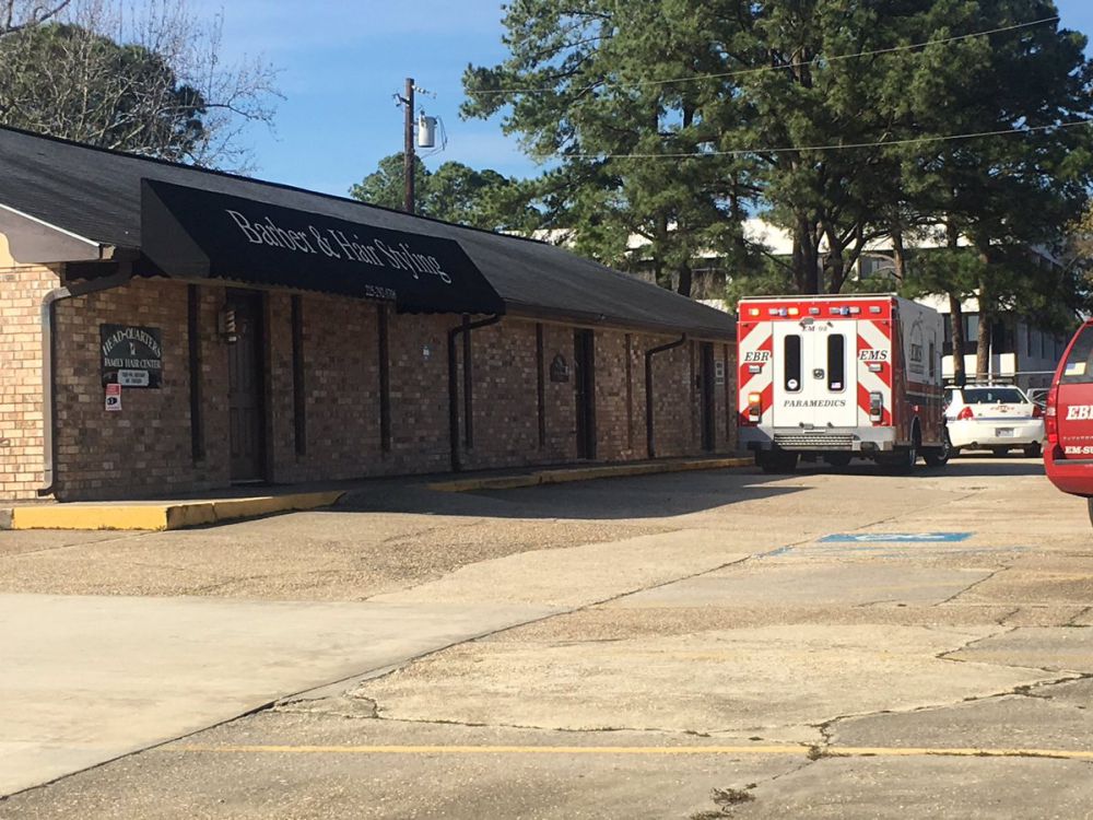Manager at barber shop drops gun, shoots himself