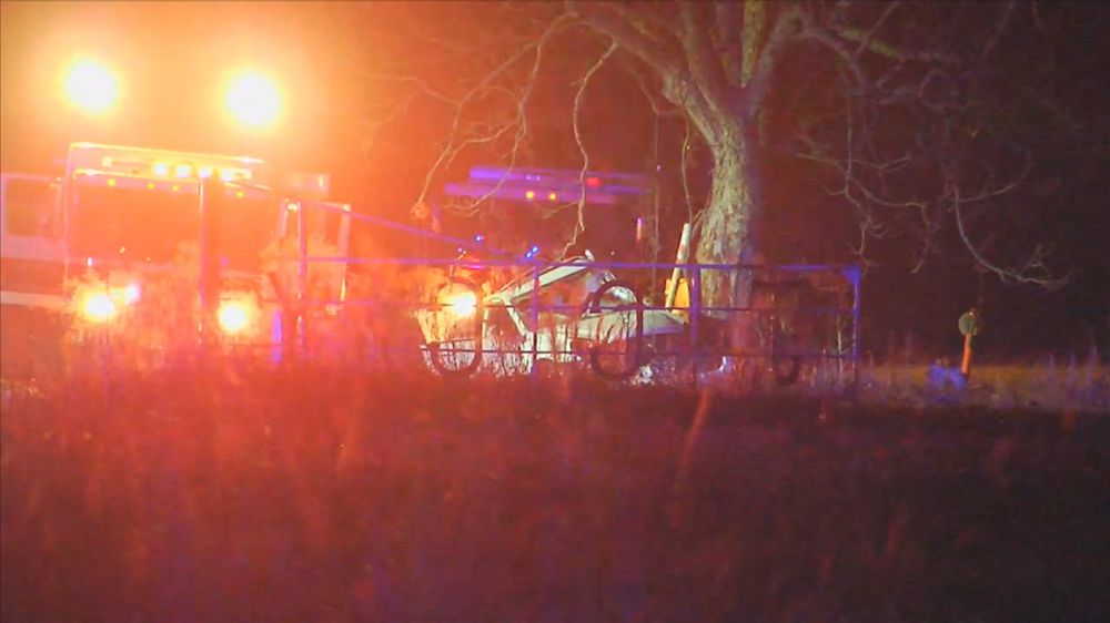 One taken to hospital following Old Scenic Hwy crash