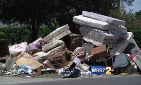 EBR debris removal to end Feb. 7; residents to move debris curbside