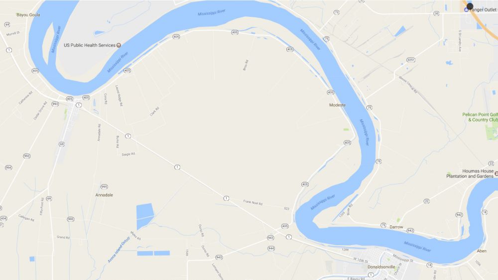 Three injured in blast at 'small' oil facility