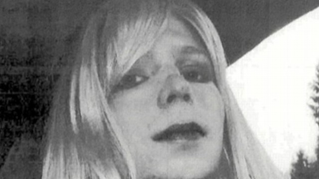 Obama cuts short Chelsea Manning's prison sentence