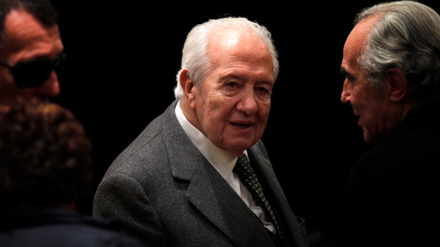 Mario Soares, Portugal's former president and PM, dies at 92