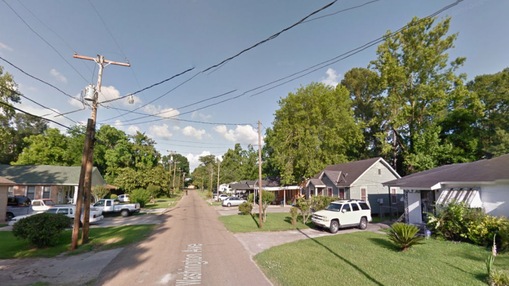 Afternoon fire on Washington Avenue caused by extension cord