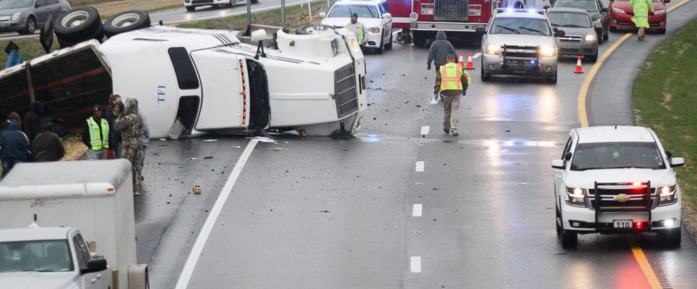 Storm paralyzes travel in parts of Mississippi