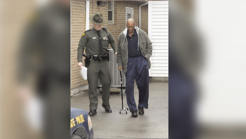 Ex-West Virginia teacher accused of 40 counts of sex abuse