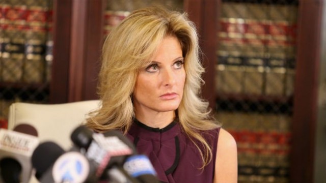 'Apprentice' contestant files suit against Trump