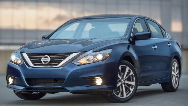 Nissan recalls Altima; door might open if window rolled down