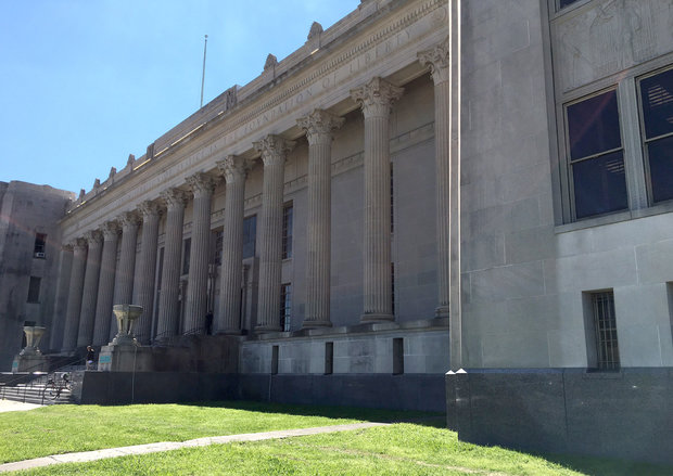 New Orleans' criminal court house closing for lead abatement