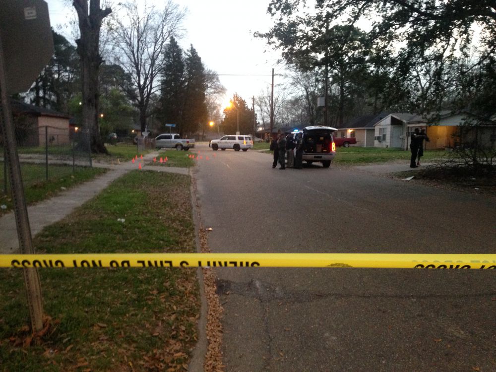 22-year-old man confirmed dead in Glen Oaks shooting