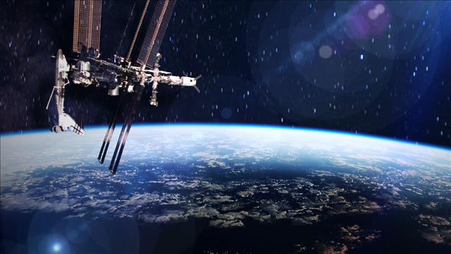 SpaceX aborts approach to space station, delivery delayed