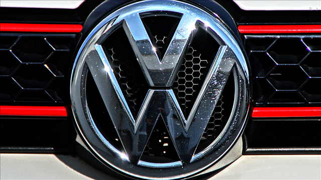 Volkswagen to pay at least $1.2 billion for bigger diesels