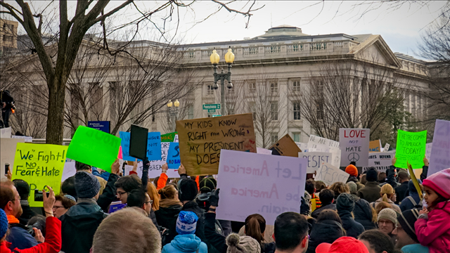 Feds, states square off in court over Trump travel ban