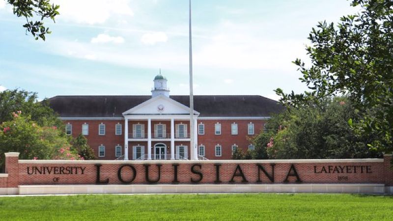 Univ. offers in-state tuition if parents attended La. school