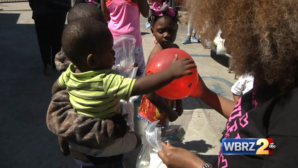 Baton Rouge family helps those in need during Mardi Gras season