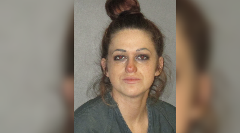 Woman steals car, attempts to sell it for heroin