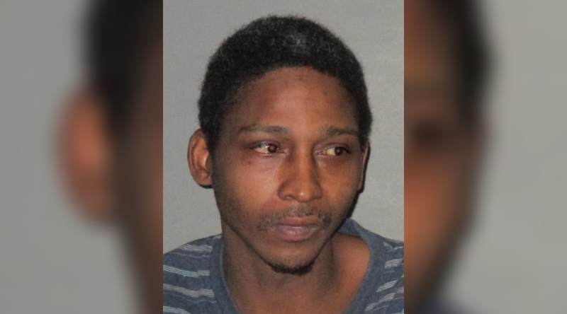 Man accused of pointing gun at sleeping kids, sending photo to mom