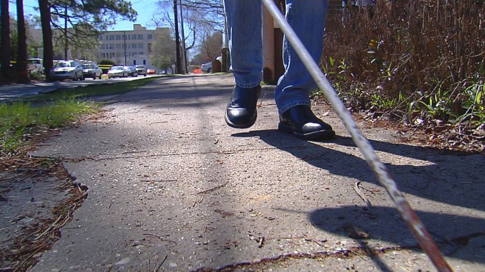 More concerns over sidewalks with no handicapped access
