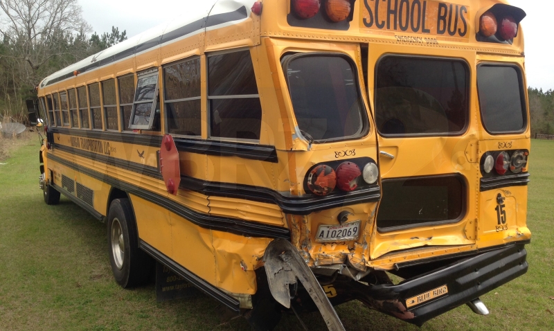 11 kids injured after school bus overturns in St. Helena Parish