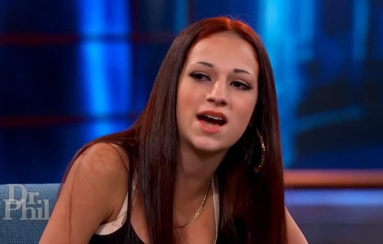 'Cash me ousside' girl got caught in an airplane, fight ensues