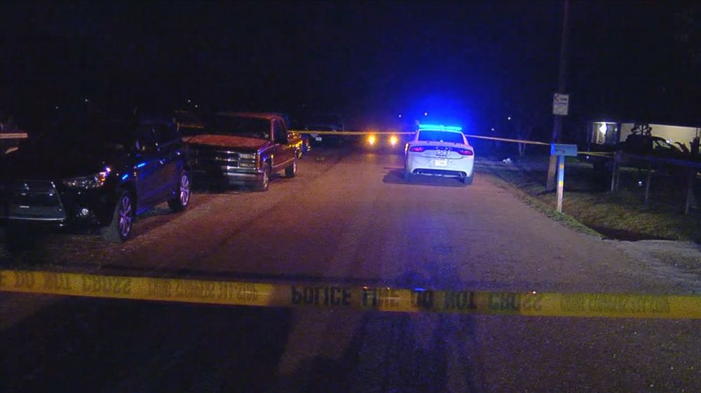 2 people shot in car on Finch Street