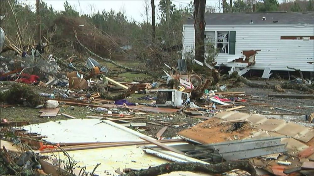 In Killian, people felt houses fly away in morning storm