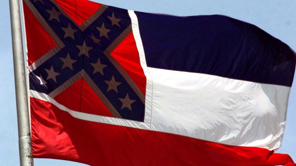 No penalty for furling Confederate-themed Mississippi flag