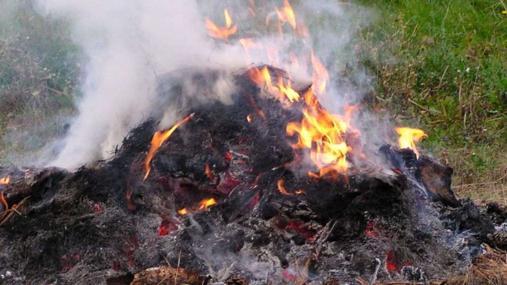 DEQ reminding residents open burning of household debris is illegal