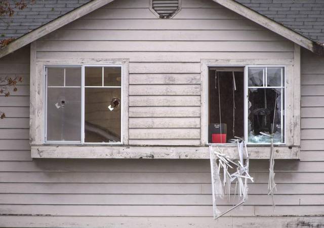 Prosecutor: Sniper justified in shooting man who killed cop